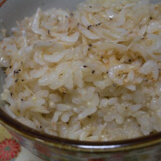 押し麦入り干しエビご飯